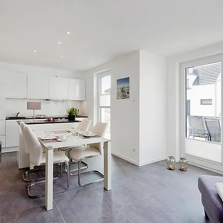 Am Yachthafen In Feriehus