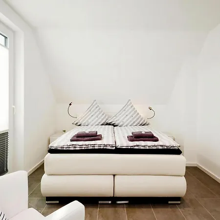 Am Yachthafen In Peenemunde