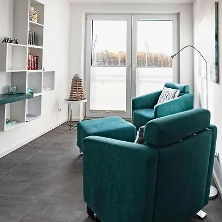 Am Yachthafen In Feriehus *