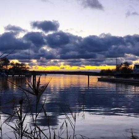 Am Yachthafen In * Peenemunde