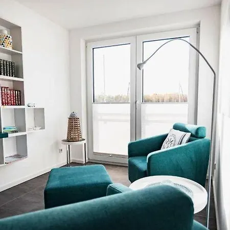 Am Yachthafen In Feriehus *