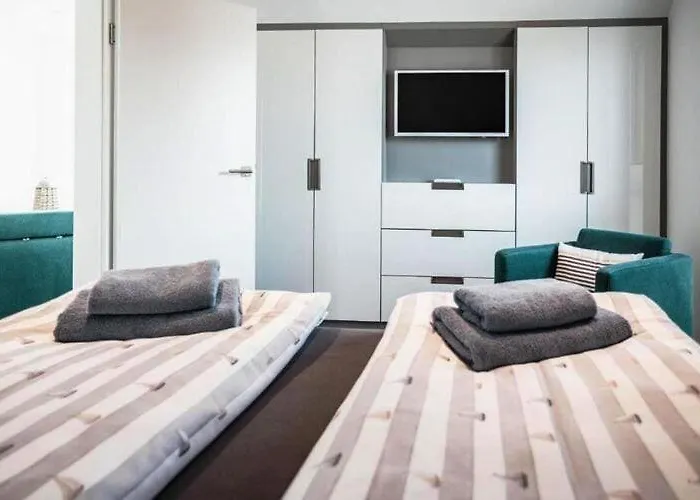 Am Yachthafen In Peenemunde